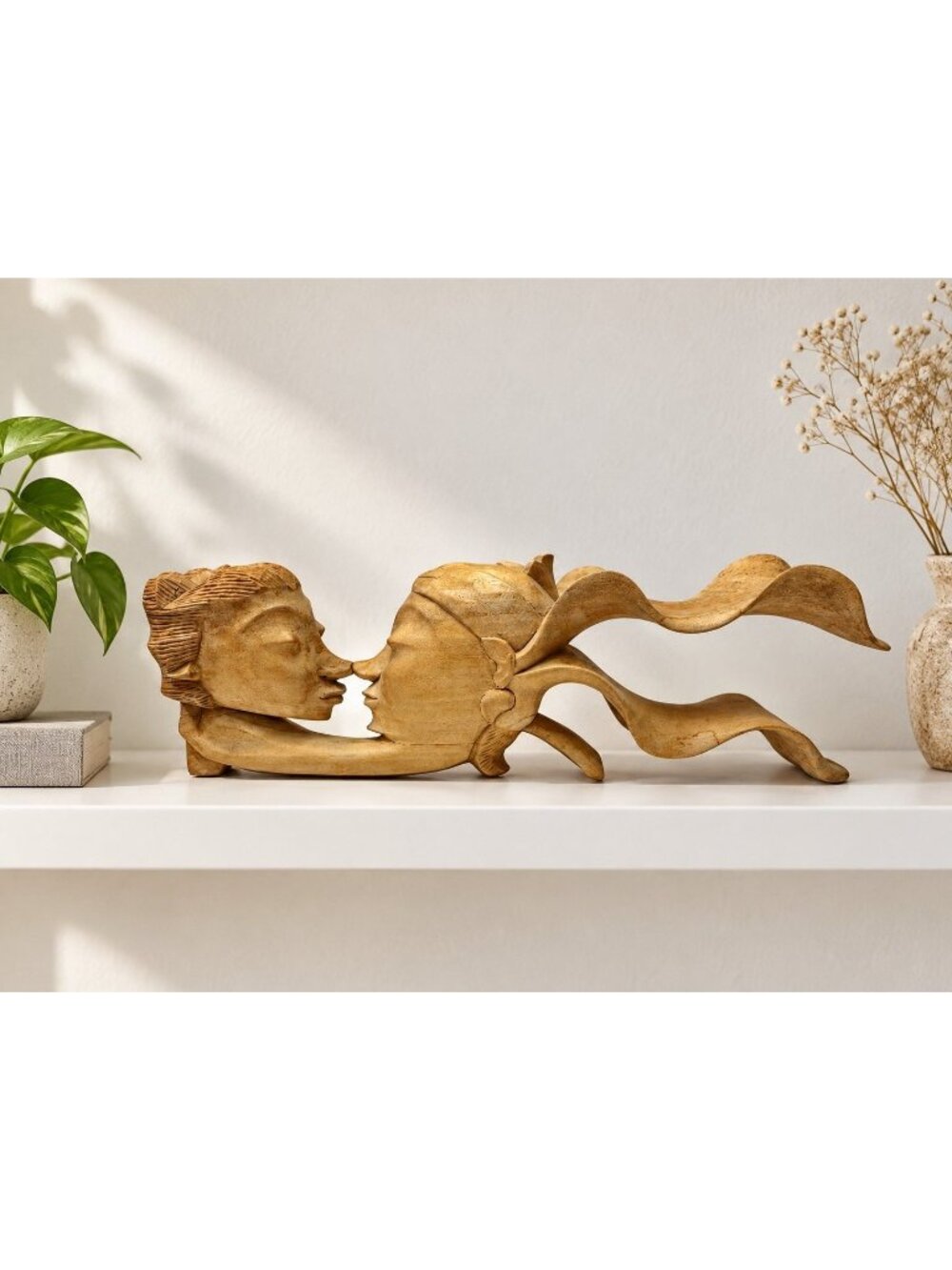 MCM Balinese Hand Carved Wood Lovers Kissing Couple Shelf Sculpture Indonesia